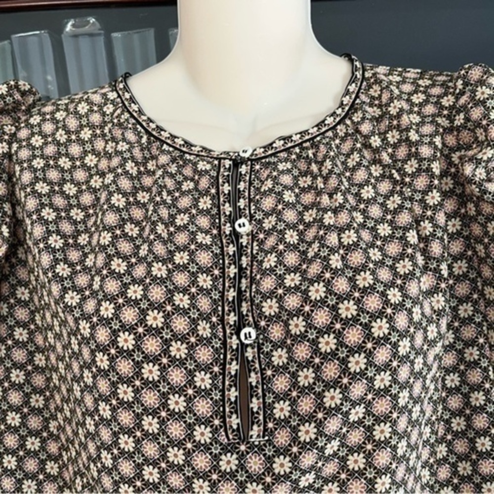 NWT Max Studio Floral Patterned Half Sleeve a Top Small - Picture 12 of 16